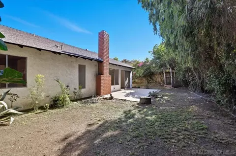 Exterior - 1708 Woodbridge Rd, Escondido, CA 92026 photo 5 of 7
