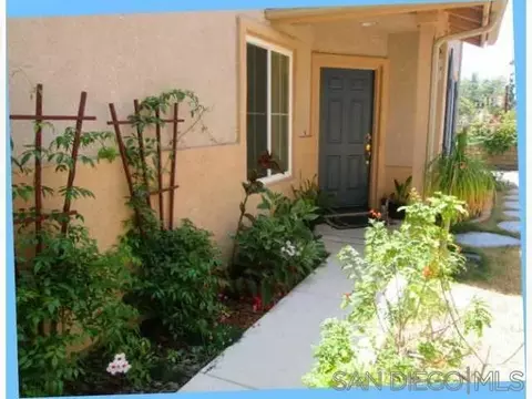 1978 Arbor Gln, Escondido, CA 92025 photo 2