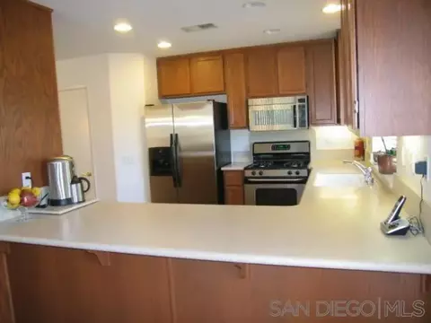 1978 Arbor Gln, Escondido, CA 92025 photo 3