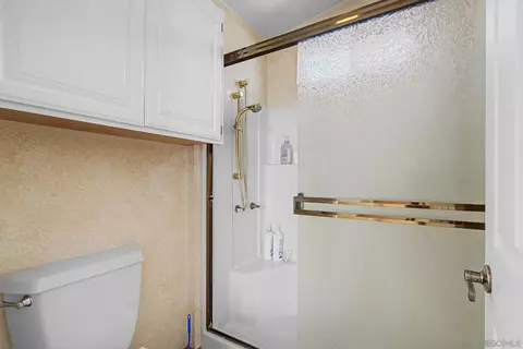 Bath - 10621 Keith, Santee, CA 92071 photo 2 of 4