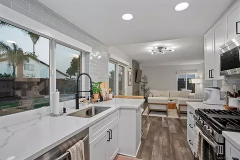 Kitchen - 4588 Vinyard St, Oceanside, CA 92057 photo 1 of 2