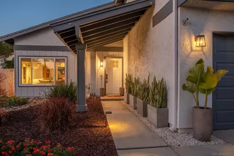 Exterior - 4588 Vinyard St, Oceanside, CA 92057 photo 8 of 8