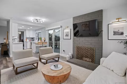 Living - 4588 Vinyard St, Oceanside, CA 92057 photo 2 of 4