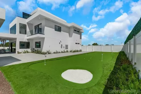 Exterior - 41955 Altanos Rd, Temecula, CA 92592 photo 8 of 20