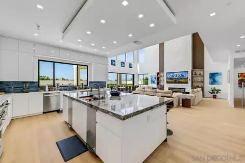 Kitchen - 41955 Altanos Rd, Temecula, CA 92592 photo 3 of 6