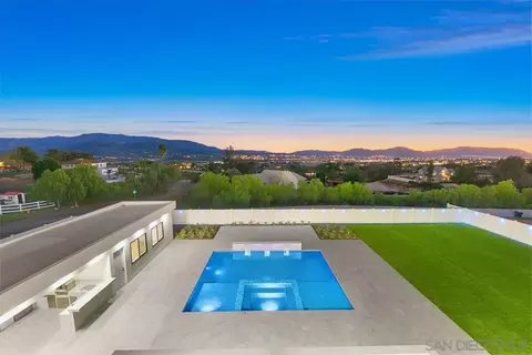 Exterior - 41955 Altanos Rd, Temecula, CA 92592 photo 6 of 14
