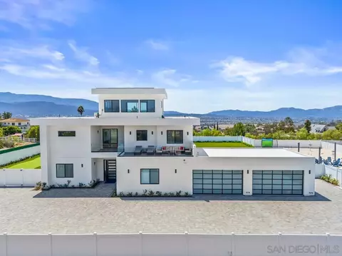 Exterior - 41955 Altanos Rd, Temecula, CA 92592 photo 19 of 20