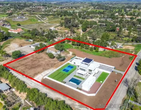 View/Area - 41955 Altanos Rd, Temecula, CA 92592 photo 5 of 8