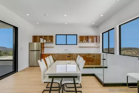 Dining - 41955 Altanos Rd, Temecula, CA 92592 photo 6 of 9