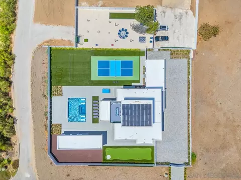 View/Area - 41955 Altanos Rd, Temecula, CA 92592 photo 2 of 3