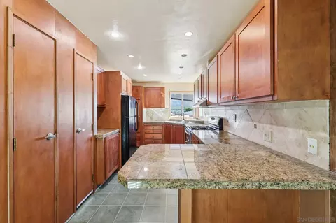 275 S Worthington St #14, Spring Valley, CA 91977 photo 18