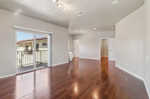 Living - 859 Florida St, Imperial Beach, CA 91932 photo 6 of 7