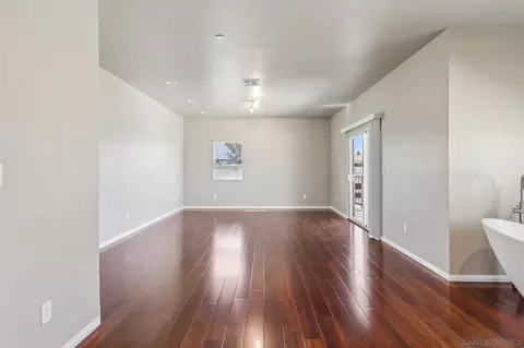 Living - 859 Florida St, Imperial Beach, CA 91932 photo 5 of 7