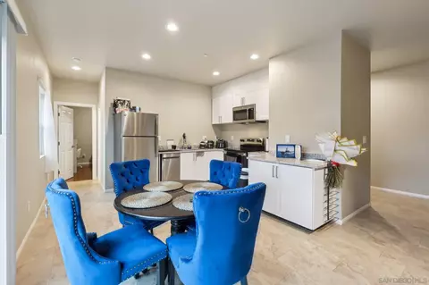 Dining - 859 Florida St, Imperial Beach, CA 91932 photo 1 of 3