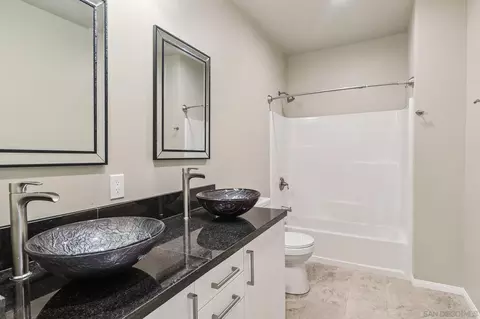 Bath - 859 Florida St, Imperial Beach, CA 91932 photo 5 of 6