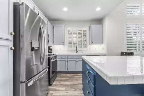 Kitchen - 3177 Dehesa Rd #14, El Cajon, CA 92019 photo 4 of 4