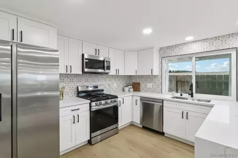 13541 Avenida Del Charro, El Cajon, CA 92021 photo 13
