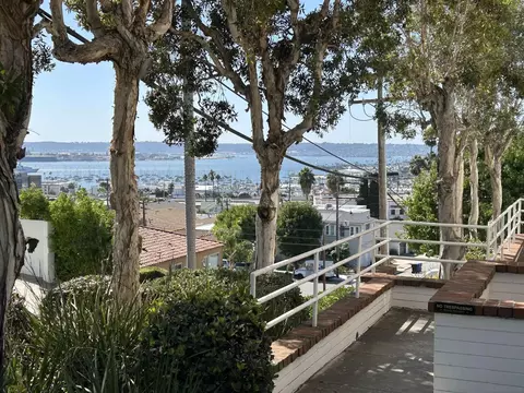 2410 Albatross St #9, San Diego, CA 92101