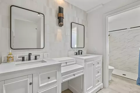 Bath - 5639 Pony Ct, Oceanside, CA 92057 photo 2 of 4