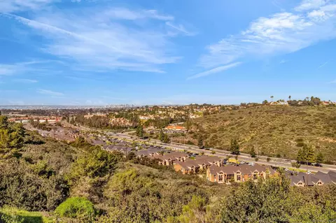 View/Area - 607 E J St, Chula Vista, CA 91910 photo 4 of 6