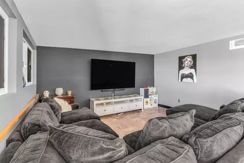 Living - 607 E J St, Chula Vista, CA 91910 photo 1 of 1