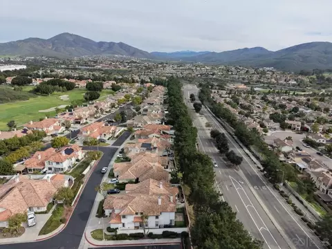 View/Area - 2517 Whispering Palms Loop, Chula Vista, CA 91915 photo 12 of 15