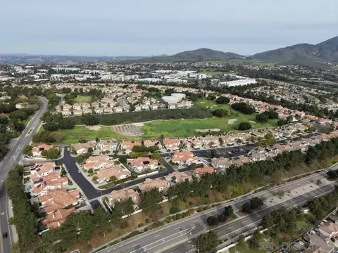 View/Area - 2517 Whispering Palms Loop, Chula Vista, CA 91915 photo 14 of 15