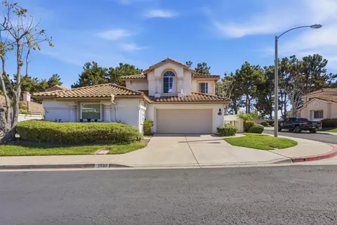 Exterior - 2517 Whispering Palms Loop, Chula Vista, CA 91915 photo 3 of 4