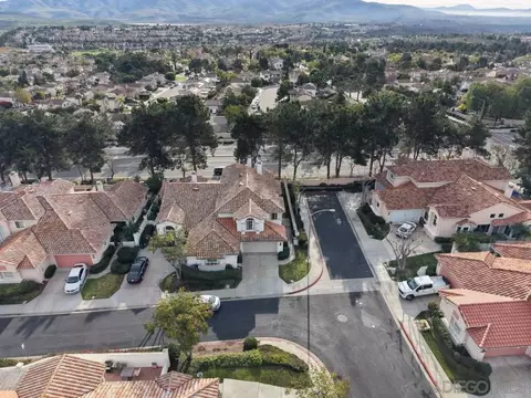 View/Area - 2517 Whispering Palms Loop, Chula Vista, CA 91915 photo 3 of 15