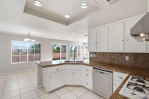 Kitchen - 2517 Whispering Palms Loop, Chula Vista, CA 91915 photo 1 of 4
