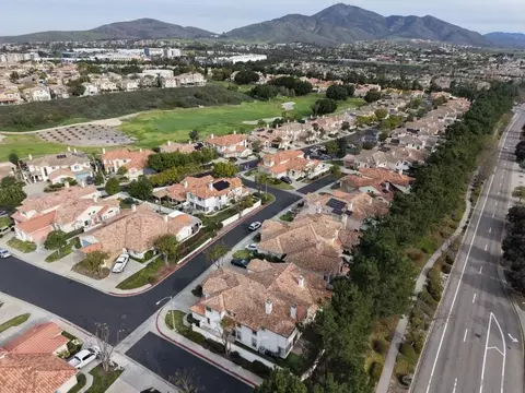 View/Area - 2517 Whispering Palms Loop, Chula Vista, CA 91915 photo 2 of 15