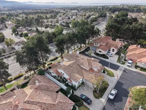 View/Area - 2517 Whispering Palms Loop, Chula Vista, CA 91915 photo 4 of 15