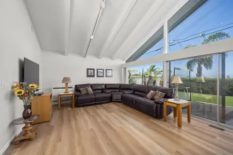 1151 Catalina Blvd, San Diego, CA 92107