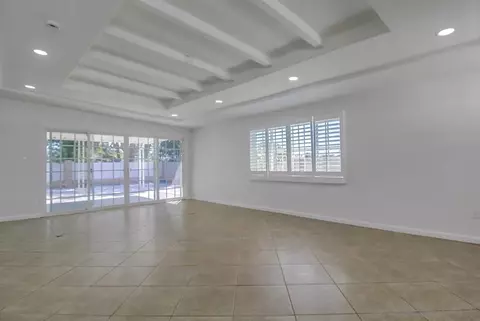 Living - 838 David Dr, Chula Vista, CA 91910 photo 8 of 11
