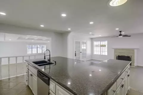 Kitchen - 838 David Dr, Chula Vista, CA 91910 photo 1 of 6