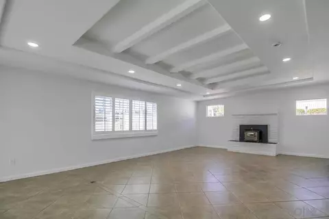 Living - 838 David Dr, Chula Vista, CA 91910 photo 6 of 11