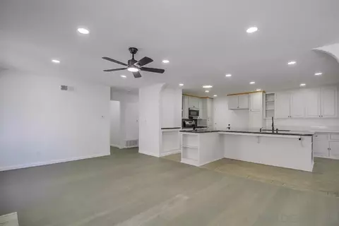 Living - 838 David Dr, Chula Vista, CA 91910 photo 5 of 11