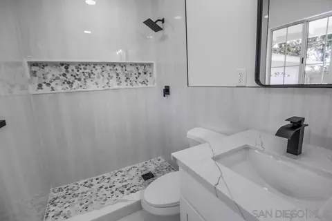 Bath - 838 David Dr, Chula Vista, CA 91910 photo 3 of 4