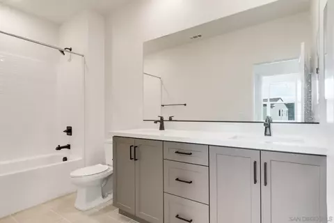 Bath - 703 Meadowood St #LOT 327, Fallbrook, CA 92028 photo 1 of 3