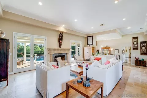 Living - 1 Saddle Creek Rd, Fallbrook, CA 92028 photo 2 of 5