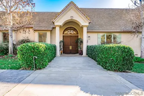 Exterior - 1 Saddle Creek Rd, Fallbrook, CA 92028 photo 1 of 13