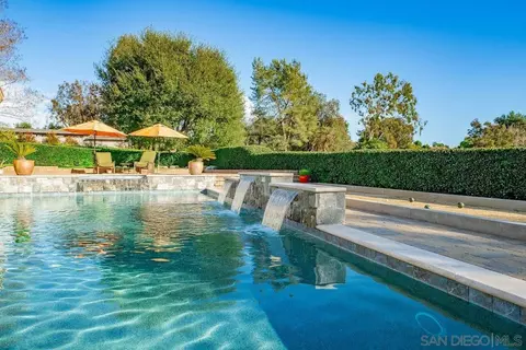 Exterior - 1 Saddle Creek Rd, Fallbrook, CA 92028 photo 6 of 13