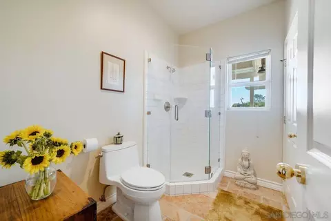 Bath - 1 Saddle Creek Rd, Fallbrook, CA 92028 photo 6 of 8