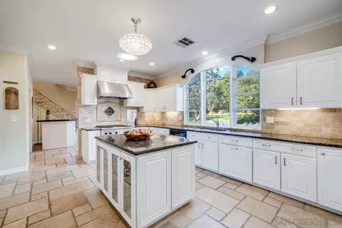 Kitchen - 1 Saddle Creek Rd, Fallbrook, CA 92028 photo 1 of 7