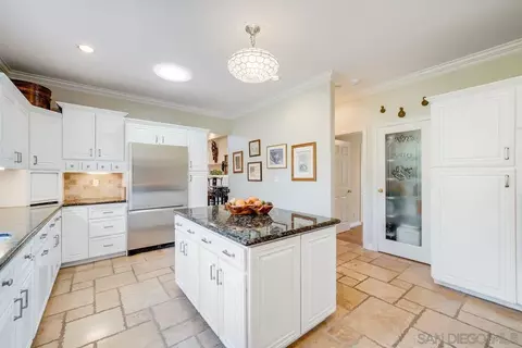 Kitchen - 1 Saddle Creek Rd, Fallbrook, CA 92028 photo 4 of 7
