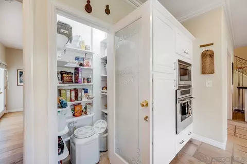 Kitchen - 1 Saddle Creek Rd, Fallbrook, CA 92028 photo 6 of 7