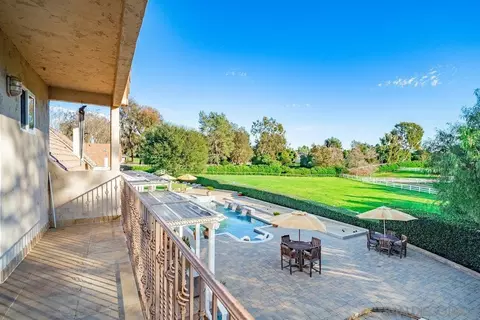 Exterior - 1 Saddle Creek Rd, Fallbrook, CA 92028 photo 2 of 13