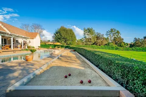Exterior - 1 Saddle Creek Rd, Fallbrook, CA 92028 photo 8 of 13