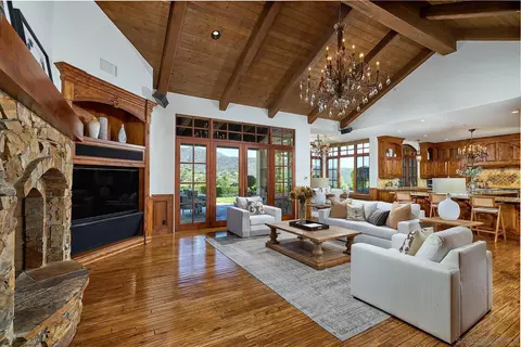 Living - 14155 Biscayne Pl, Poway, CA 92064 photo 4 of 5