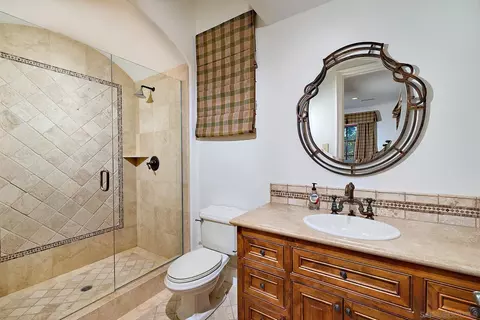 Bath - 14155 Biscayne Pl, Poway, CA 92064 photo 4 of 4